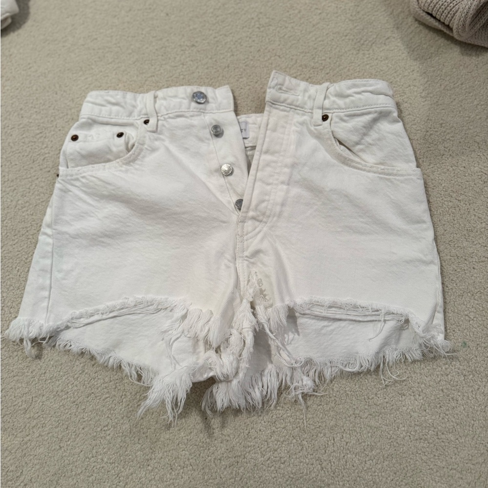 Zara White Frayed Jean Shorts